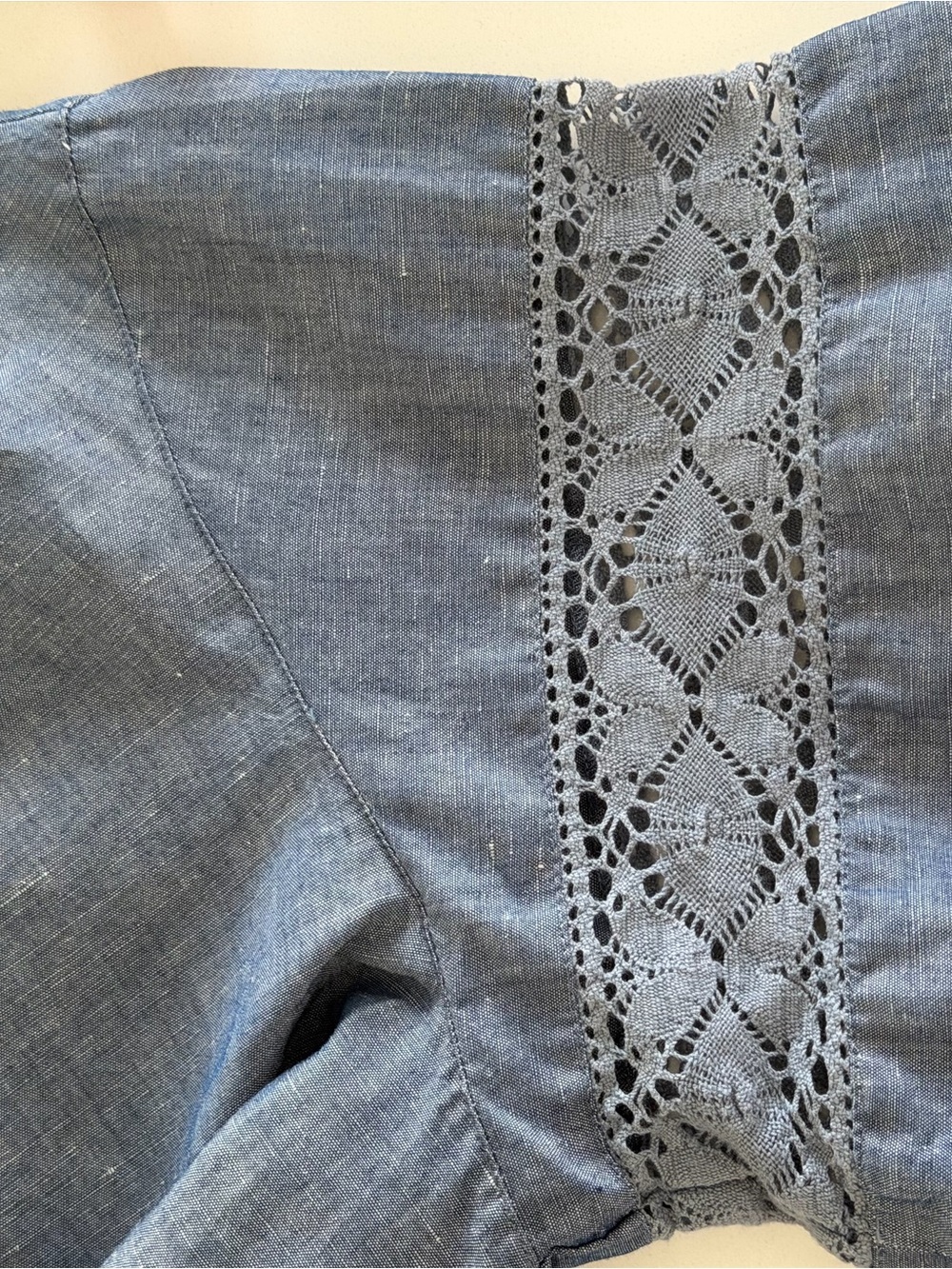 Ann Mashburn Chambray Linen Blend Lace Sleeve Blouse Top Blue Size Small - Picture 5 of 6